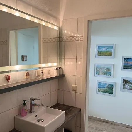 ヴィラ Fuerstenhof, App 304 Erste Reihe Mit Meerblick ザスニッツ