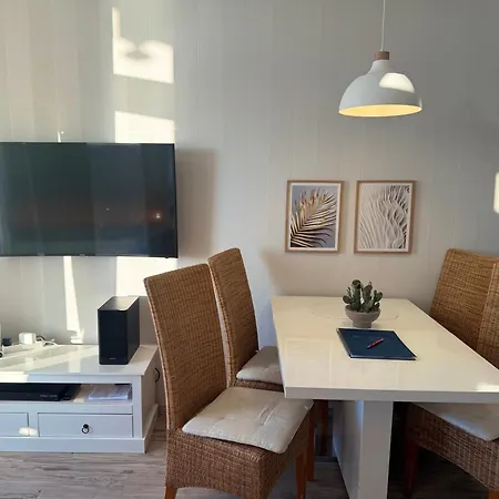 Fuerstenhof, App 304 Erste Reihe Mit Meerblick ヴィラ ザスニッツ