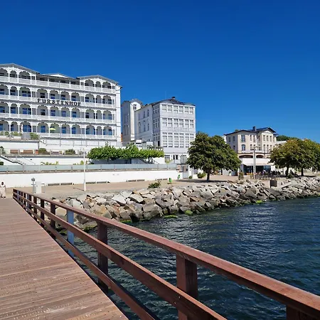 Fuerstenhof, App 304 Erste Reihe Mit Meerblick * ザスニッツ